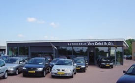 Showroom en garagebedrijf Voorschoterweg